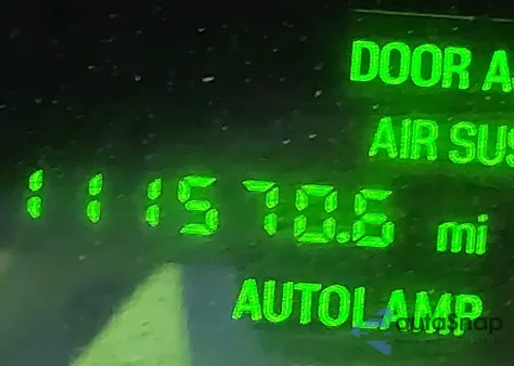 2004 Lincoln Town Car Signature from USA, damaged, VIN 1LNHM81W54Y659610